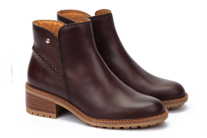 Pikolinos Medina Heeled Ankle Boots: Caoba