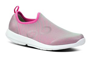 OOFOS Women's OOMG Sport Low Shoe: White & Fuchsia