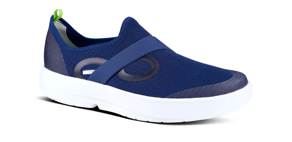 Men's oomg low shoe deals