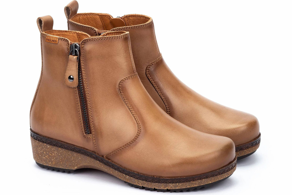 Pikolinos Granada W0W-8988: Castor