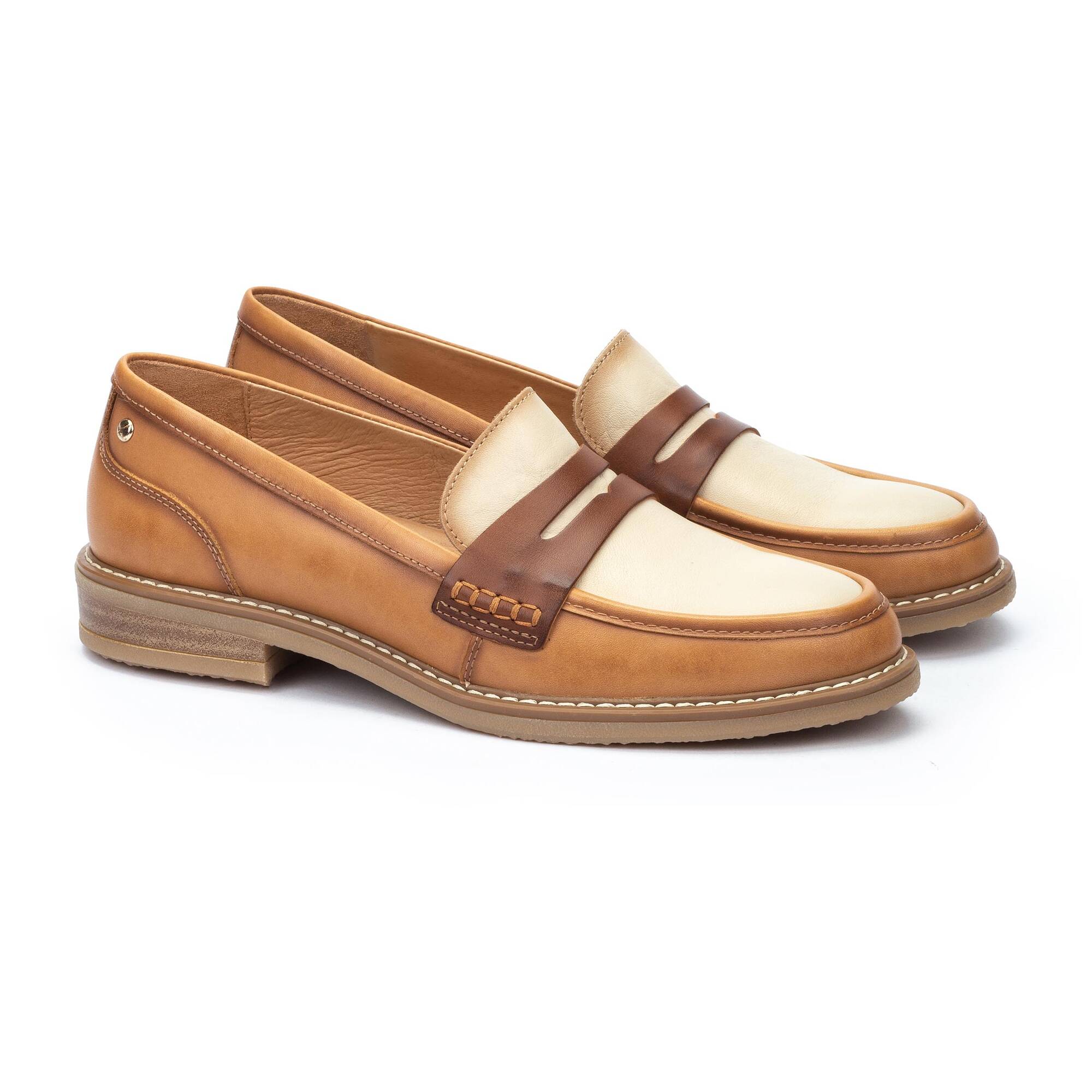 Pikolinos Aldaya Flat Loafer W8J-3541C3: Almond