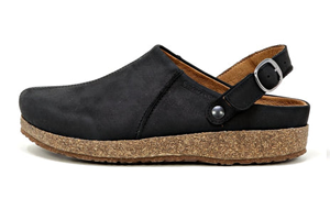 Stegmann Women's 'Tirol' Clog: Black