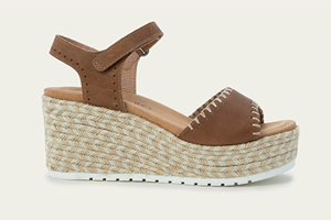 Naot Blanes: Latte Brown Leather
