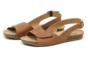 Stegmann Women's Clara Slingback Sandal: Tan