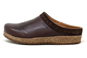 Stegmann Women's 'Graz' Clog: Brown