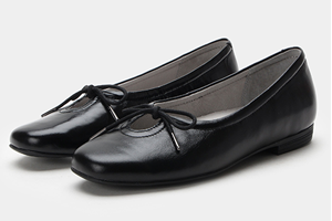 Alegria Leilah Black Gloss Shoe
