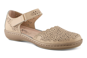 Spring Step Sabriye Shoes: Beige