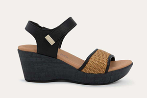 Naot Summer Raffia: Soft Black Leather / Gold Brown Raffia