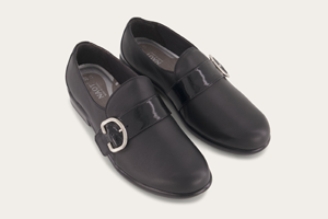 Naot Viscol: Color Jet Black Leather/Black Crinkle Patent Leather