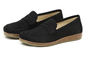 Stegmann Women's Victoria Loafer: Black
