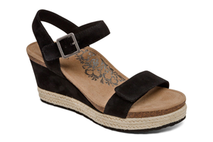 Aetrex Sydney Espadrille Wedge: Black
