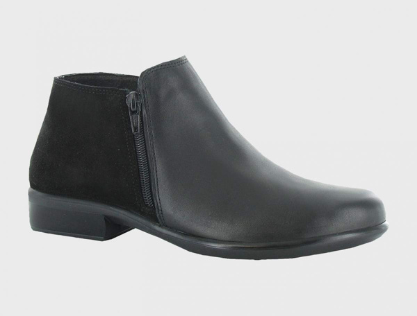 Naot Helm: Black Raven/Black Suede