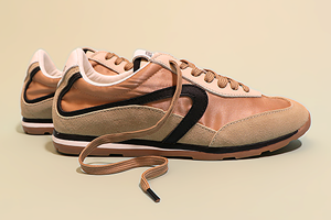 Miz Mooz Verbena - Jamaica Pietra: Sand/Black