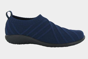 Naot Koru Okahu: Navy Knit